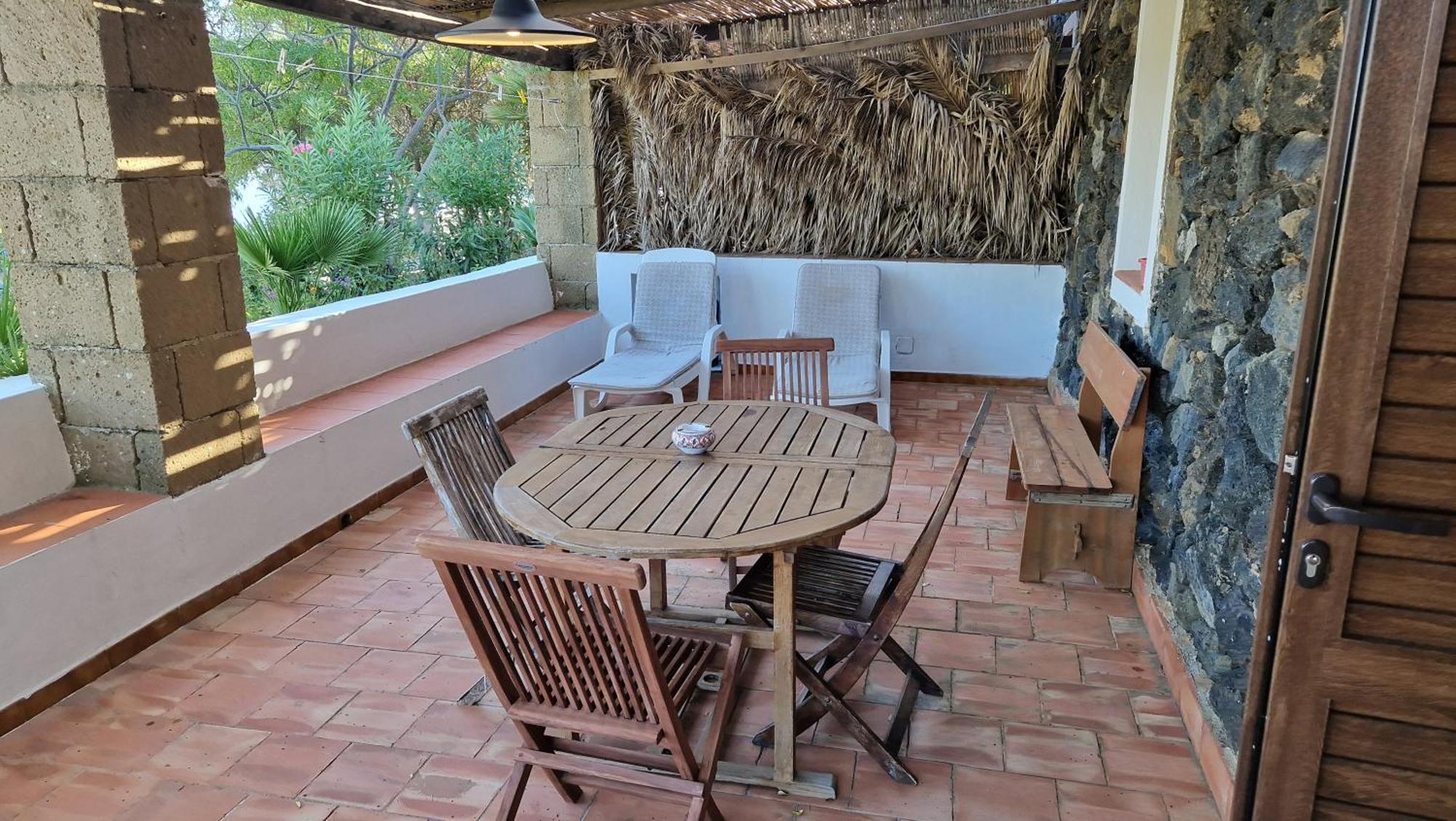 Apartment I Dammusi Di Punta Karace